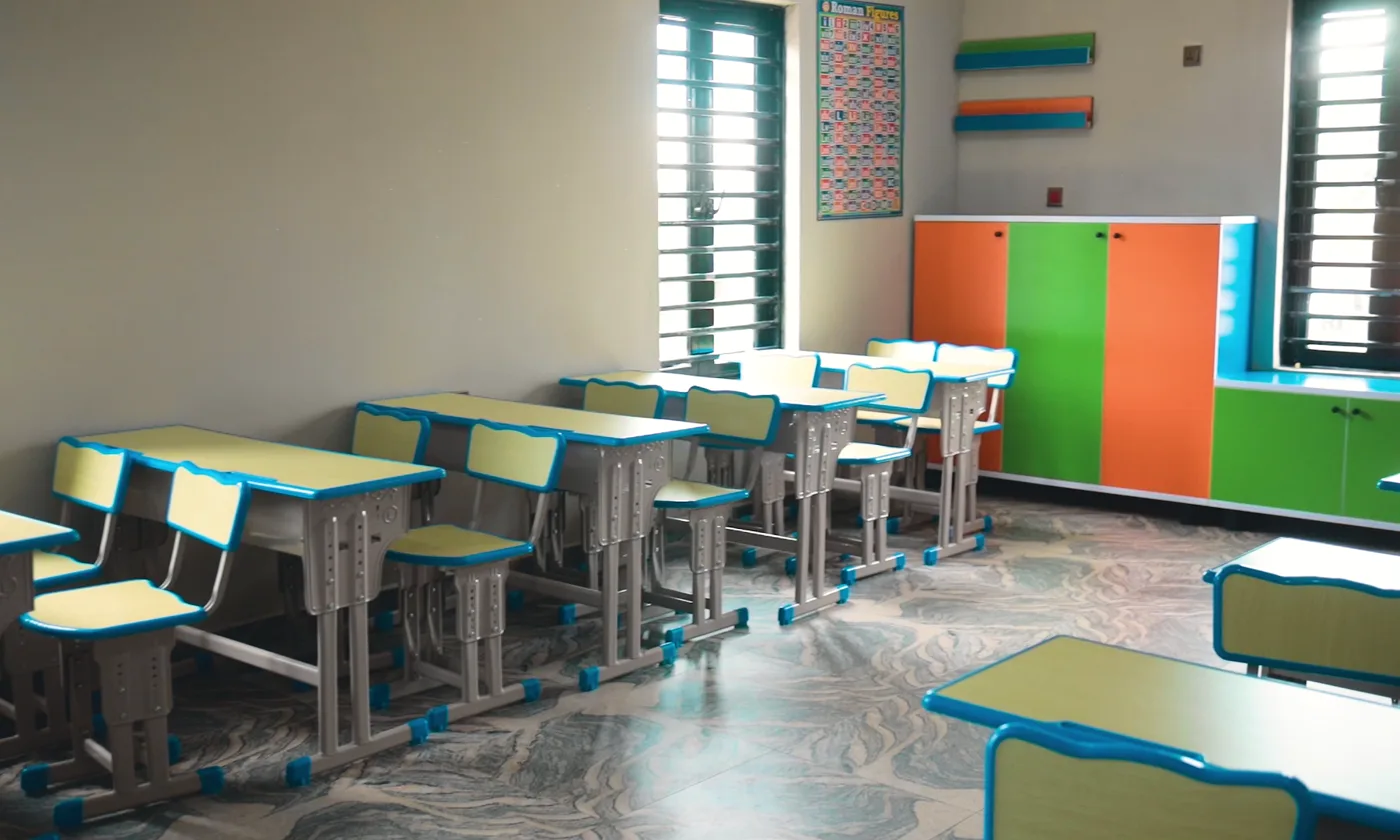 A Grade School learning room at Einstein High School